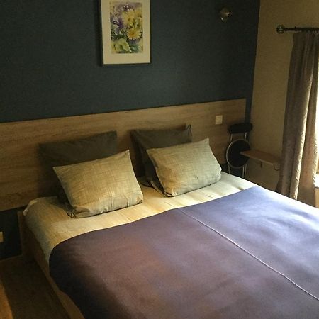 B&B Aux Anges โพรฟงเดอวีลล์ ภายนอก รูปภาพ